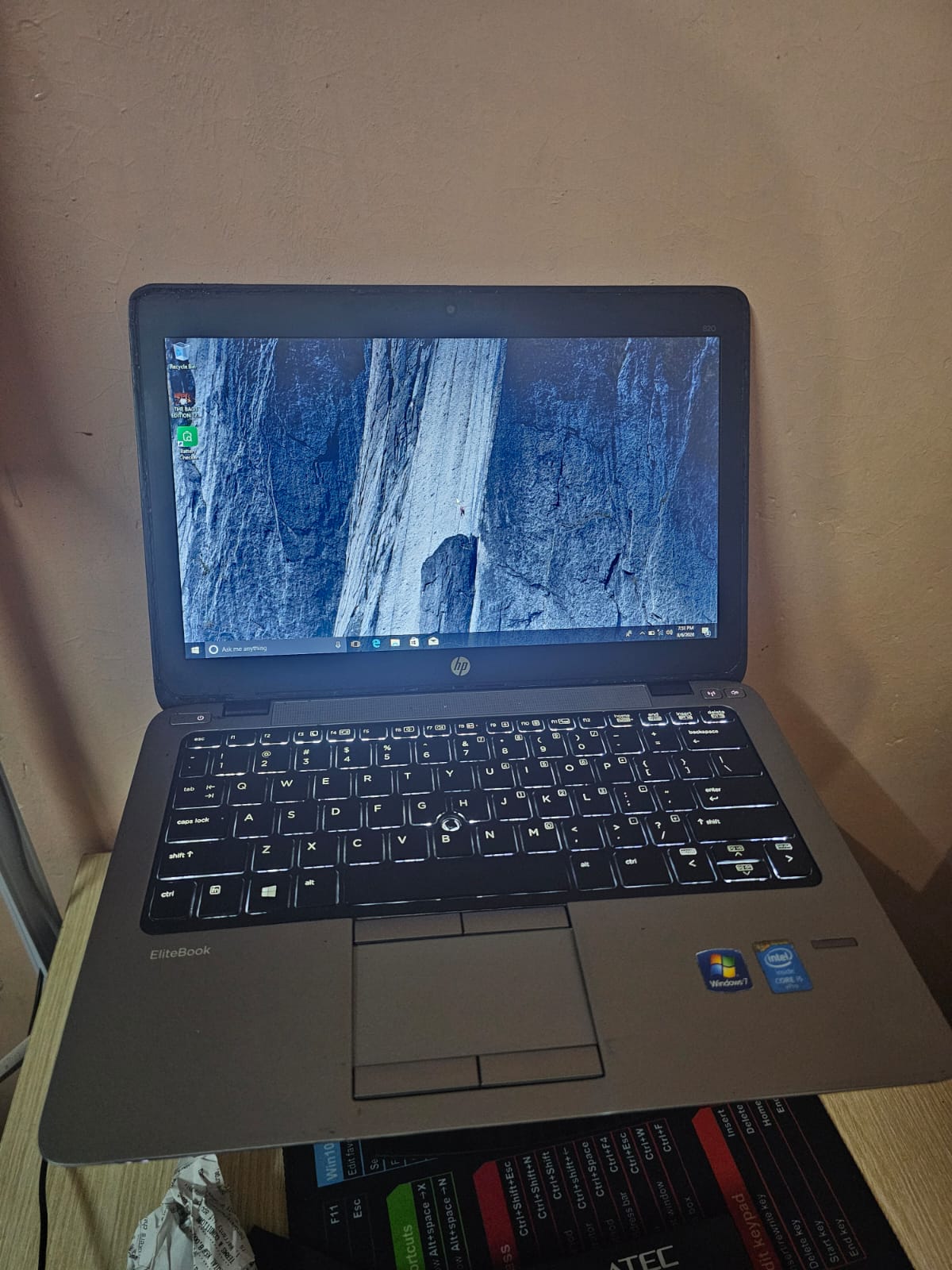 Hp Elite book 820 G2